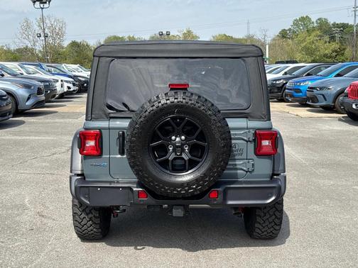 2025 Jeep Wrangler 4xe Sport
