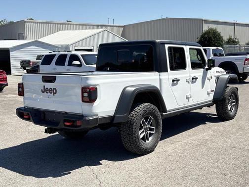 2025 Jeep Gladiator Mojave