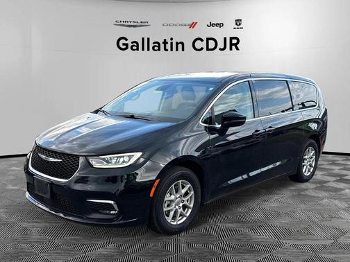 2023 Chrysler Pacifica Touring-L
