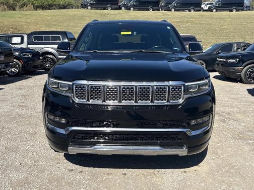 2023 Jeep Grand Wagoneer Series II