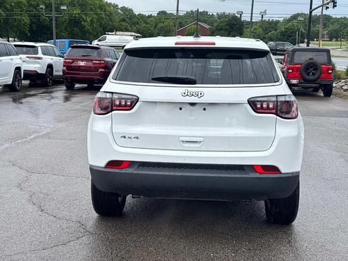 2025 Jeep Compass Sport
