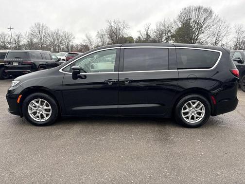 2024 Chrysler Pacifica Touring-L
