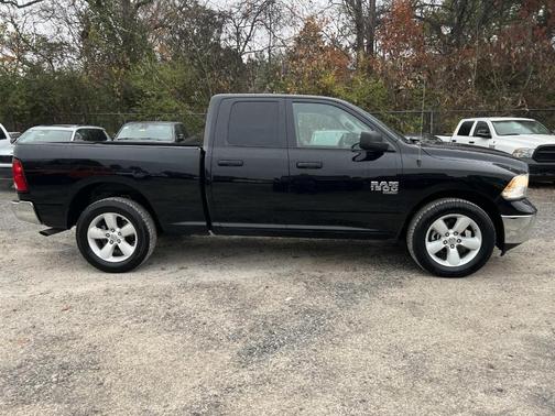 2024 RAM 1500 Classic SLT