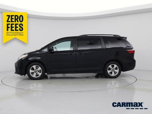 Black 2018 Toyota Sienna LE