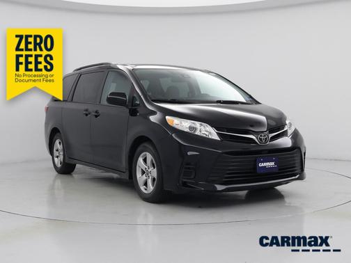 Black 2018 Toyota Sienna LE