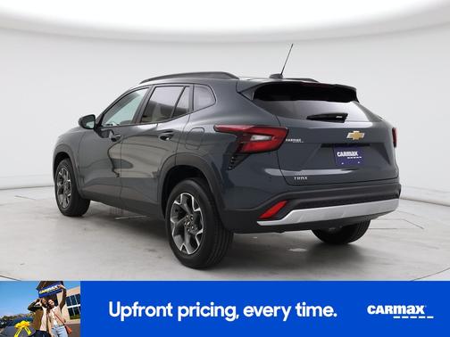 Green 2025 Chevrolet Trax LT