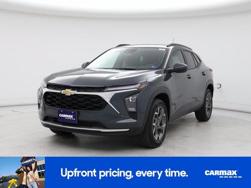 Green 2025 Chevrolet Trax LT