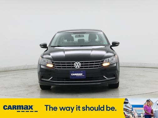 2016 Volkswagen Passat S