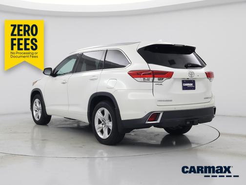 White 2018 Toyota Highlander Limited