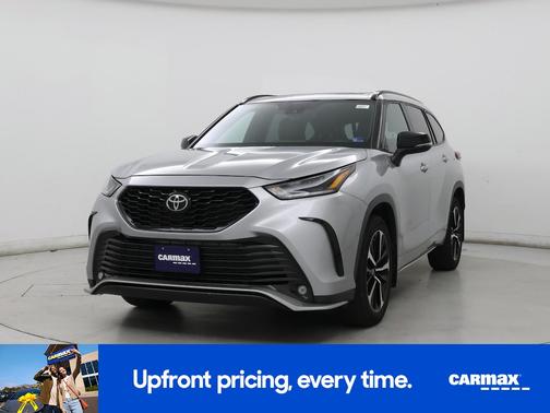 Silver 2021 Toyota Highlander XSE