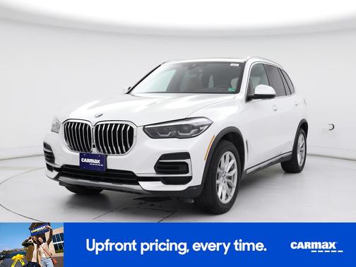 White 2023 BMW X5 xDrive40i