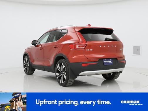 2024 Volvo XC40 B5 Plus Bright Theme