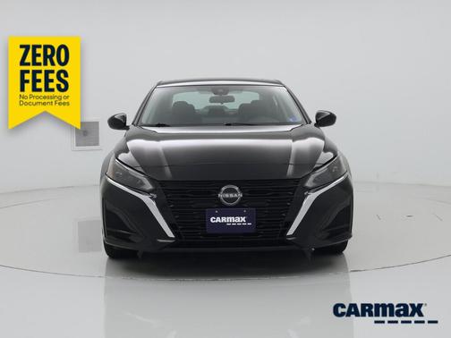 Black 2024 Nissan Altima SV