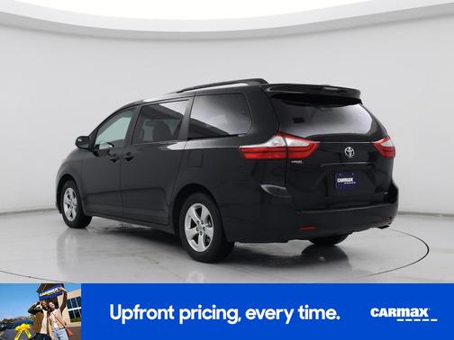 2017 Toyota Sienna LE