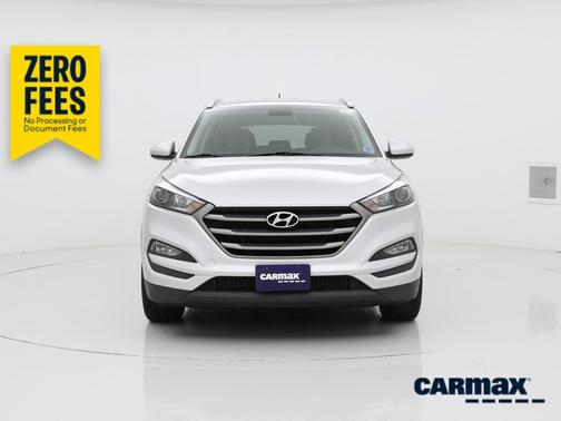 Silver 2016 Hyundai TUCSON SE