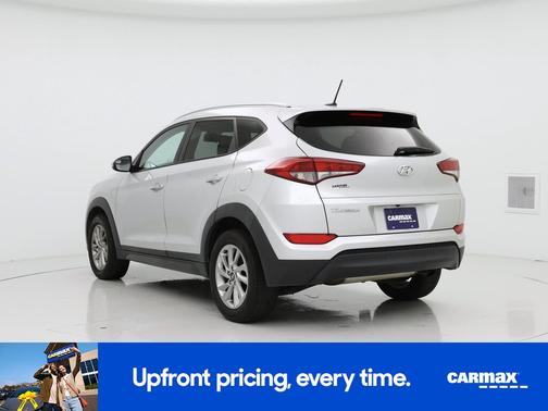 Silver 2016 Hyundai TUCSON SE