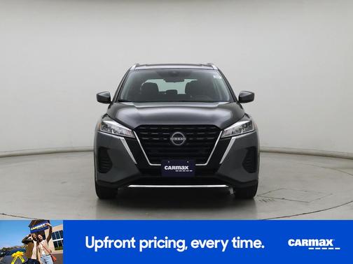 Gray 2023 Nissan Kicks SV