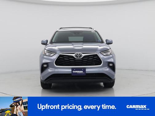 Blue 2022 Toyota Highlander XLE