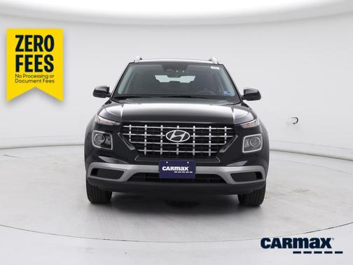 Black 2024 Hyundai VENUE SEL