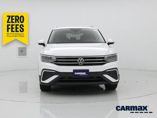 White 2022 Volkswagen Tiguan SE