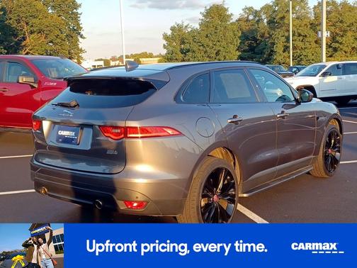 2017 Jaguar F-PACE Prestige