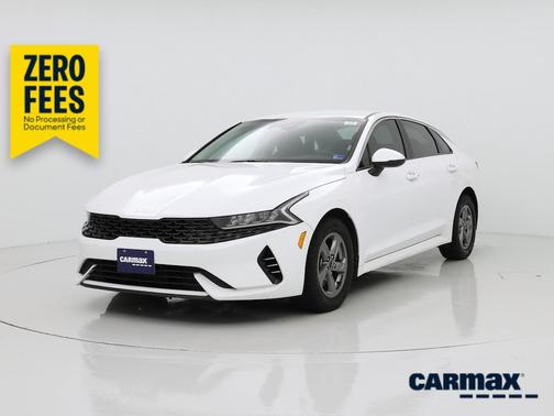 White 2023 Kia K5 LXS