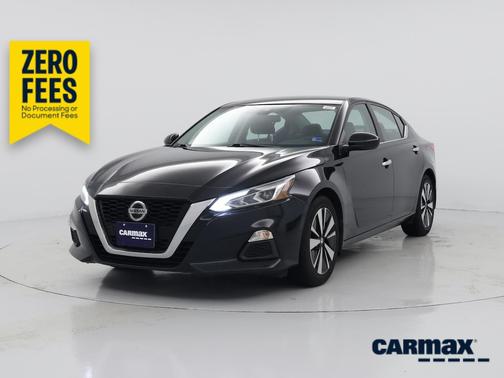 Black 2021 Nissan Altima SV