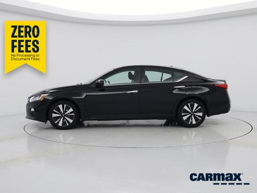 Black 2021 Nissan Altima SV