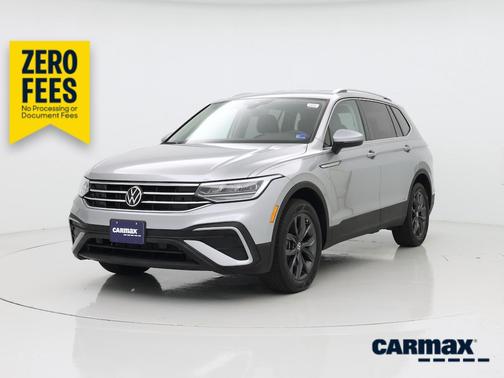 Silver 2022 Volkswagen Tiguan SE