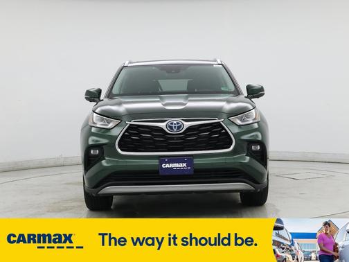 2023 Toyota Highlander Hybrid Platinum