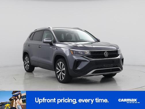 Gray 2024 Volkswagen Taos SE