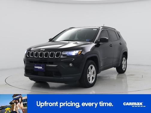 Black 2023 Jeep Compass Latitude