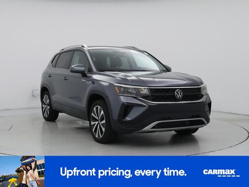 Gray 2024 Volkswagen Taos SE