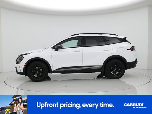 White 2023 Kia Sportage X-Pro