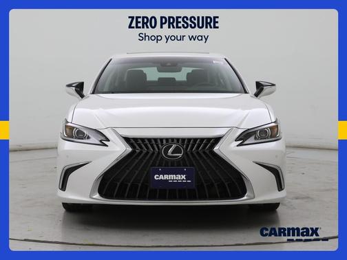 White 2024 Lexus ES 350