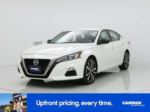 2022 Nissan Altima SR