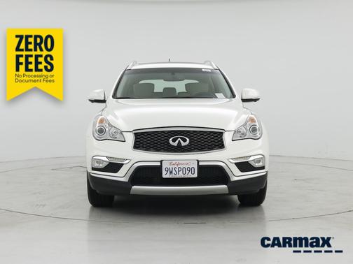 White 2016 INFINITI QX50