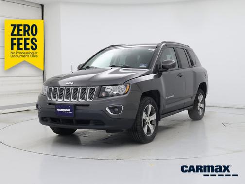 Gray 2017 Jeep Compass Latitude