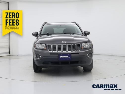 Gray 2017 Jeep Compass Latitude