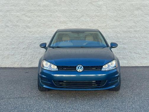 2015 Volkswagen Golf TDI S 4-Door