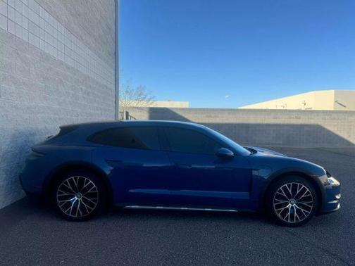 2021 Porsche Taycan Cross Turismo 4