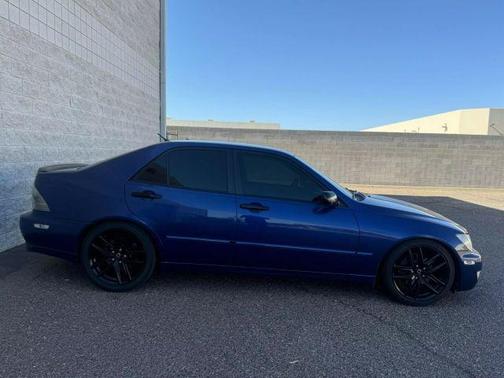 2002 Lexus IS 300 Base