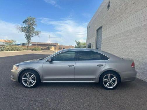 2013 Volkswagen Passat 2.0 TDI SEL Premium