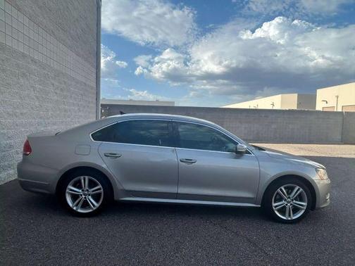 2013 Volkswagen Passat 2.0 TDI SEL Premium
