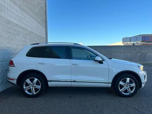 2015 Volkswagen Touareg TDI Lux