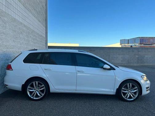 2015 Volkswagen Golf SportWagen SEL