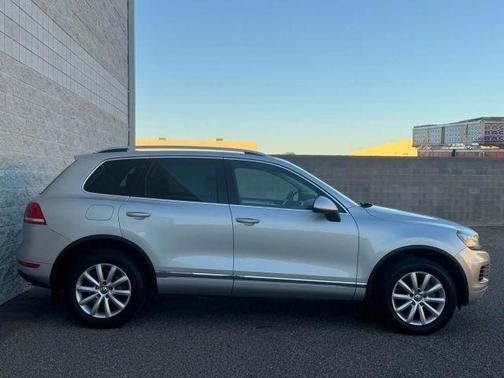 2012 Volkswagen Touareg TDI Sport