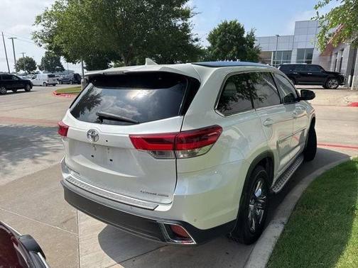2019 Toyota Highlander Limited Platinum