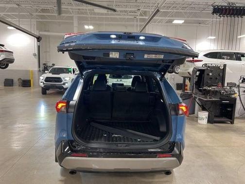 2023 Toyota RAV4 Hybrid XSE
