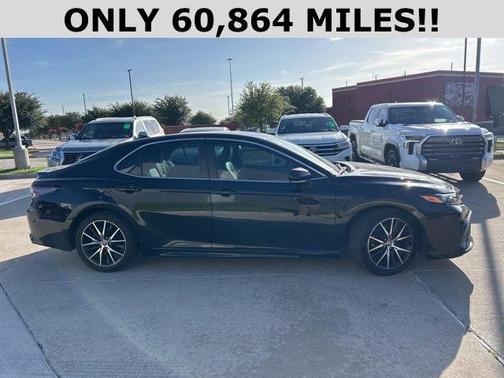 2023 Toyota Camry Hybrid SE